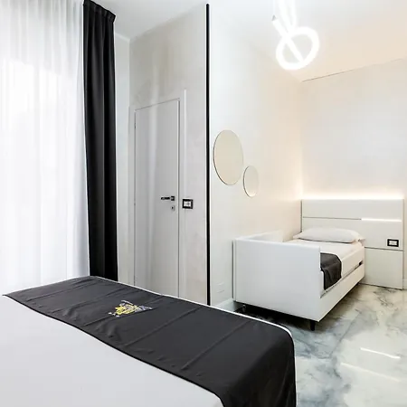 מלון La Tour Palace & Restaurant