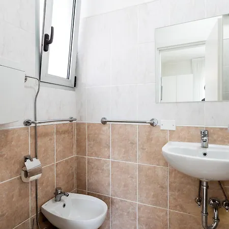 La Tour Palace Hotel&restaurant Hotel