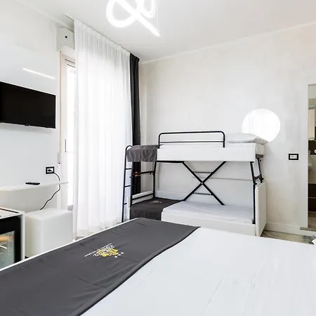 호텔 La Tour Palace & Restaurant 3*