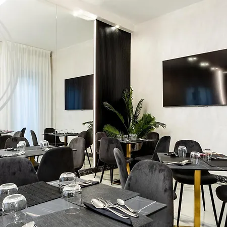La Tour Palace & Restaurant Ξενοδοχείο 3*