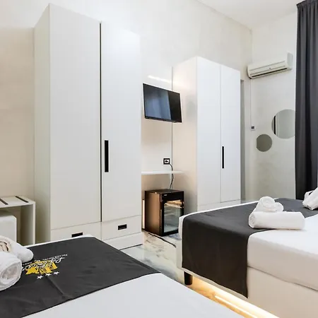 La Tour Palace & Restaurant