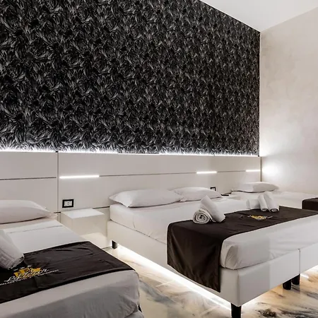 La Tour Palace & Restaurant