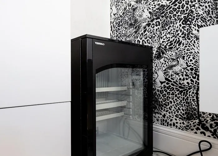 La Tour Palace & Restaurant Hotel 3*