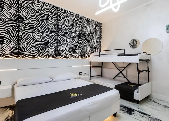 Hotel La Tour Palace & Restaurant