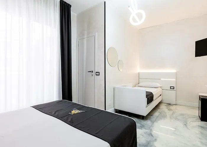 Hotel La Tour Palace & Restaurant