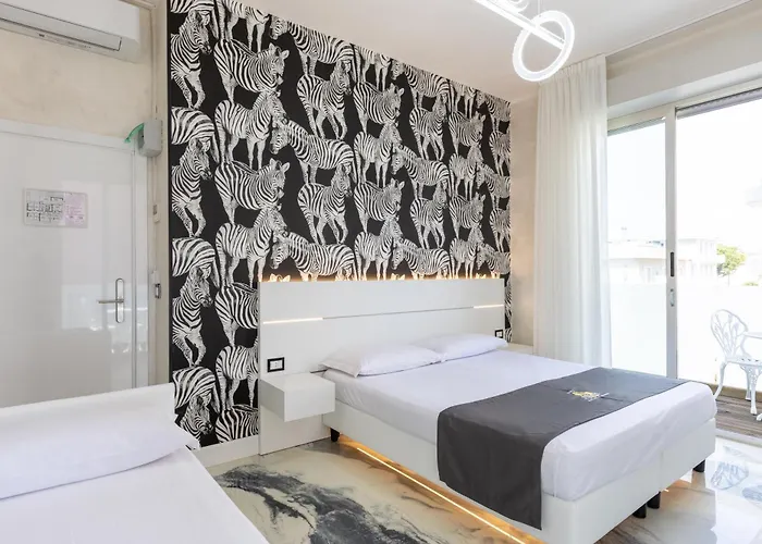 La Tour Palace & Restaurant