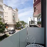 La Tour Palace & Restaurant Hotel