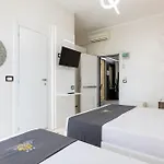 La Tour Palace & Restaurant Hotel