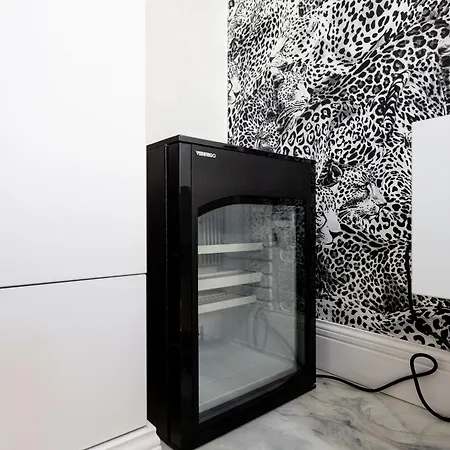 La Tour Palace & Restaurant Hotel 3*