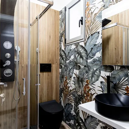 La Tour Palace & Restaurant 3*