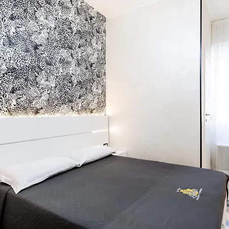 Hotel La Tour Palace & Restaurant 3*