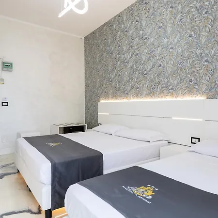 Hotel La Tour Palace & Restaurant