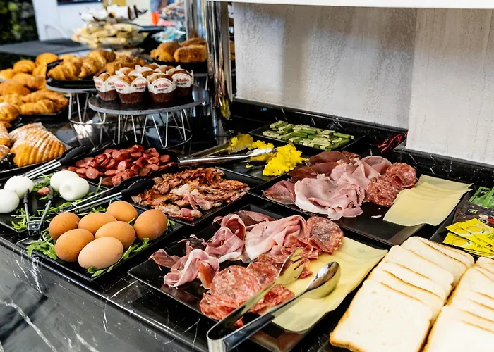 La Tour Palace & Restaurant