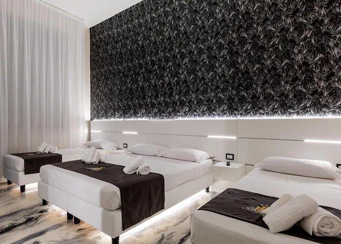 Hotel La Tour Palace & Restaurant