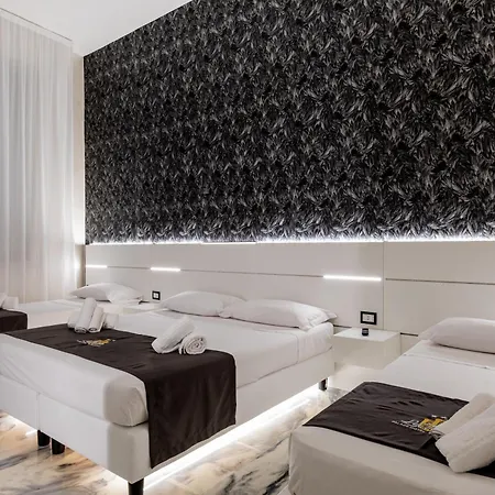 Otel La Tour Palace & Restaurant