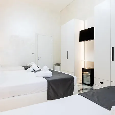 La Tour Palace & Restaurant Otel Rimini